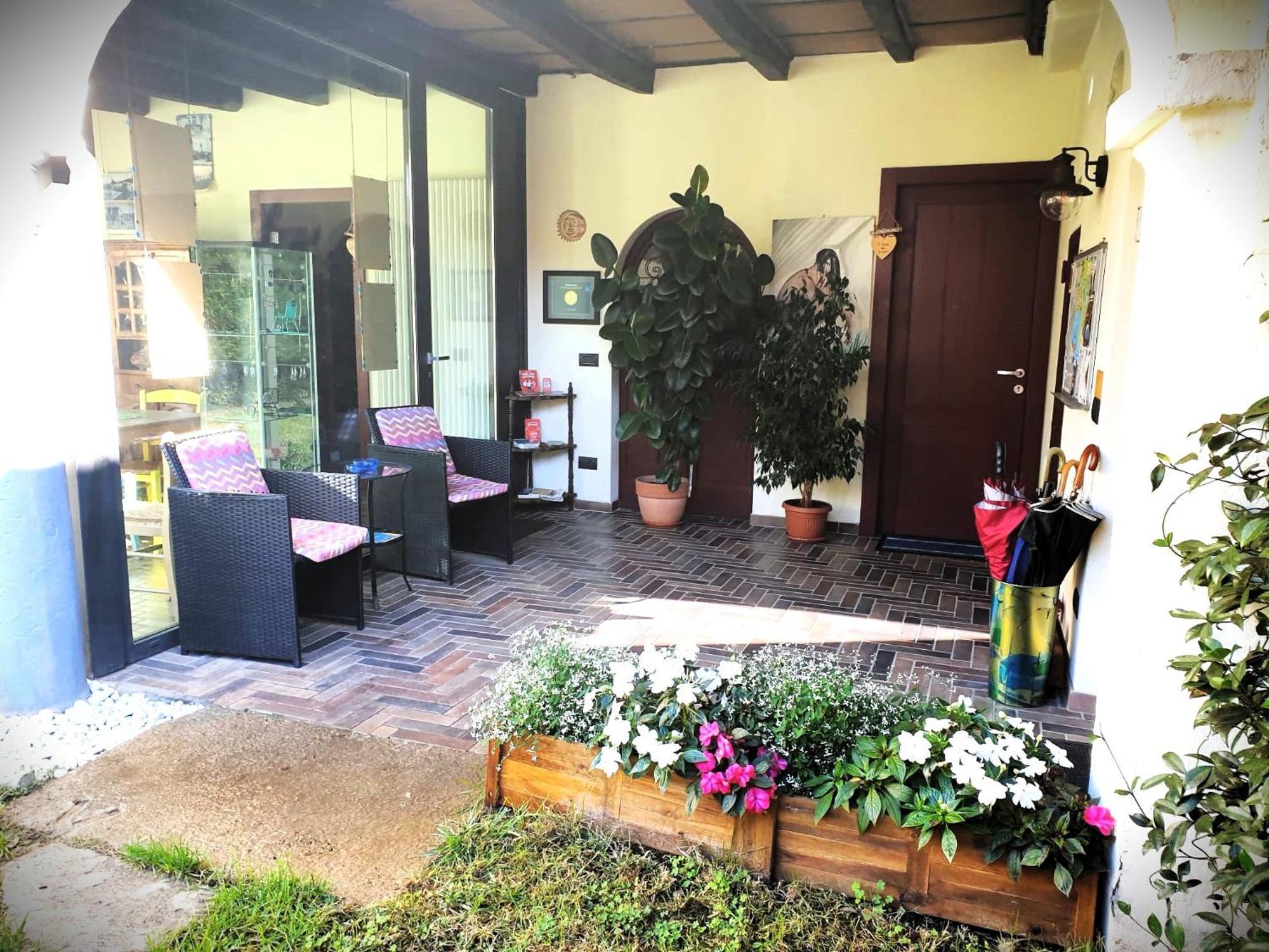 Bed and Breakfast Le Tre Arti Gavirate Exteriér fotografie